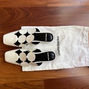 Pierre Hardy size 6.5 white mule